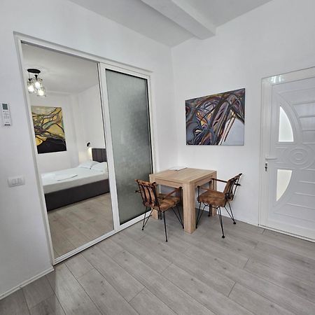 Eagle'S Nest Appartement Shkodër Buitenkant foto