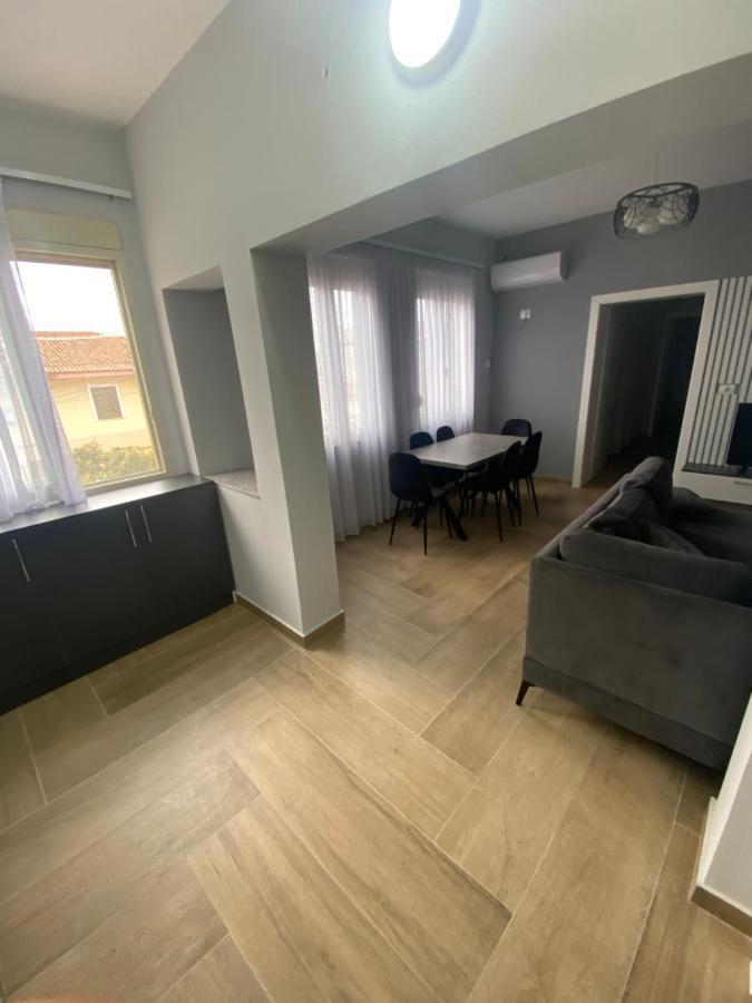 Eagle'S Nest Appartement Shkodër Buitenkant foto