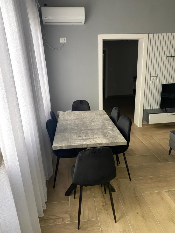 Eagle'S Nest Appartement Shkodër Buitenkant foto