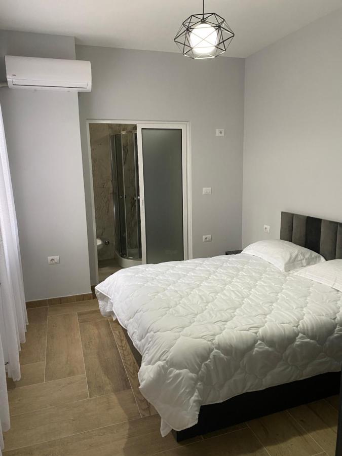 Eagle'S Nest Appartement Shkodër Buitenkant foto