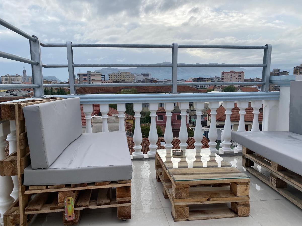 Eagle'S Nest Appartement Shkodër Buitenkant foto