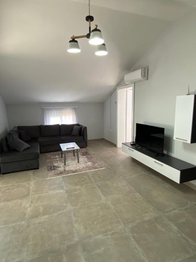 Eagle'S Nest Appartement Shkodër Buitenkant foto