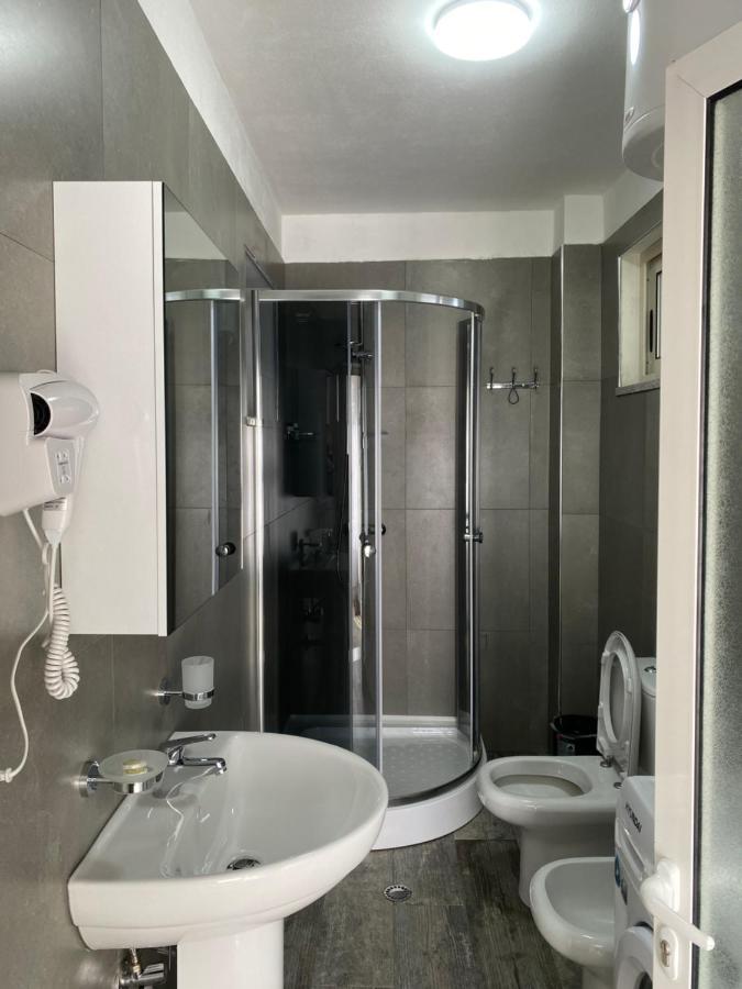 Eagle'S Nest Appartement Shkodër Buitenkant foto