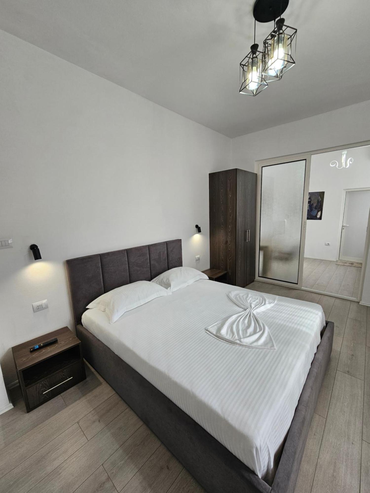 Eagle'S Nest Appartement Shkodër Buitenkant foto