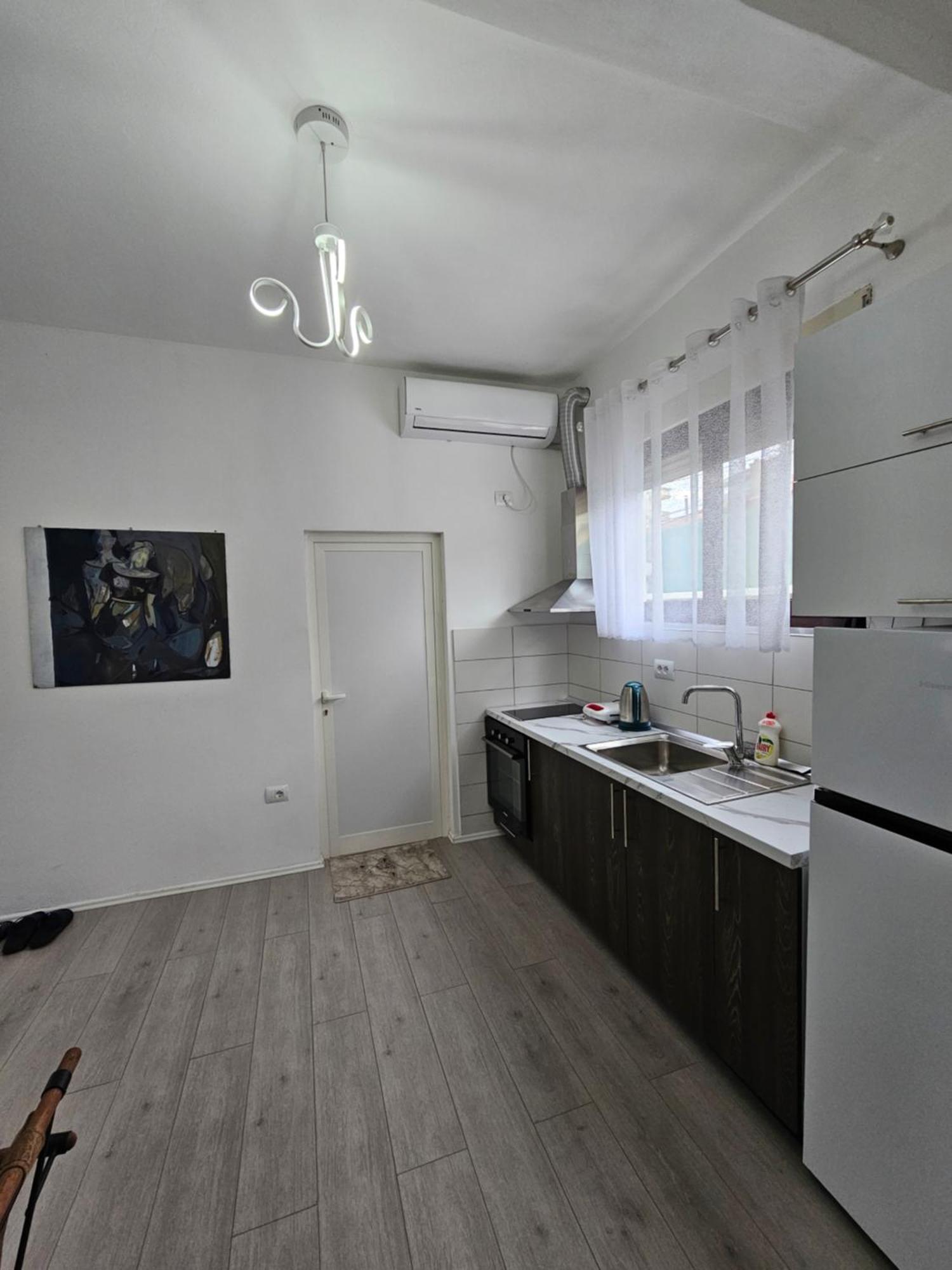Eagle'S Nest Appartement Shkodër Buitenkant foto